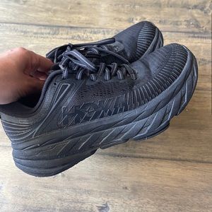 Hoka one one bondi 7 sneakers black size 7 womens